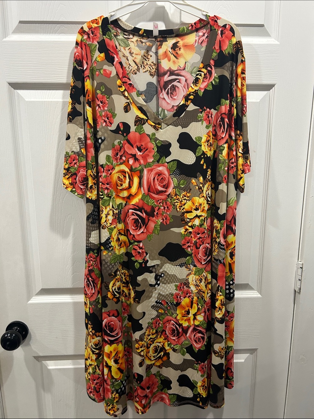 NWOT curvy lovey floral camo midi dress